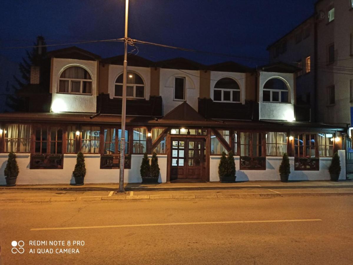 Matino Apartments 3 Valjevo Exterior foto